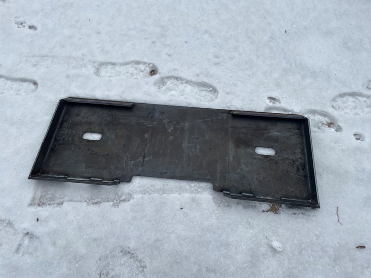 #2053-•-skid-steer-weldable-attachment-plate-image-3