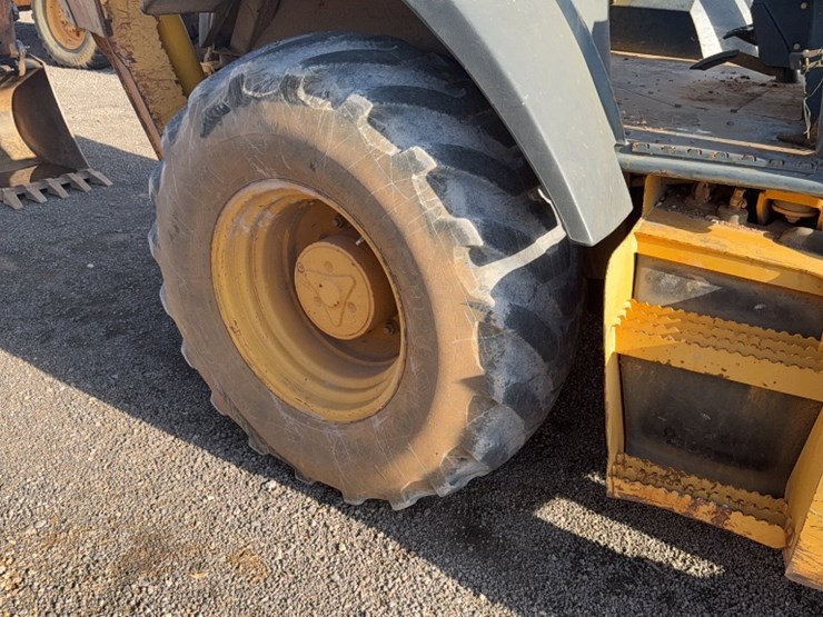 john-deere-310-image-7