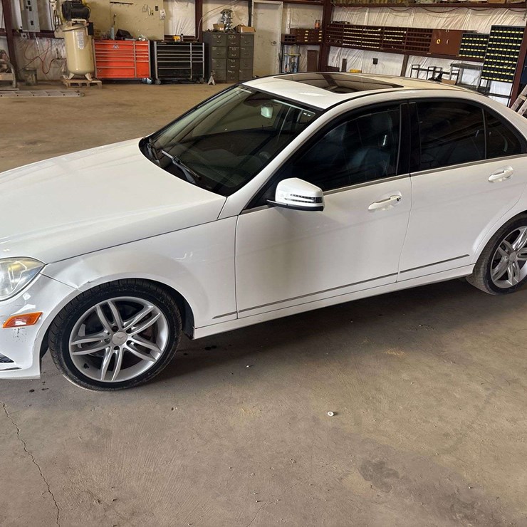 2013 Mercedes-Benz C250 4 Door Sedan (123,035 Miles)