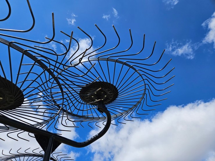 massey-ferguson-12-image-24