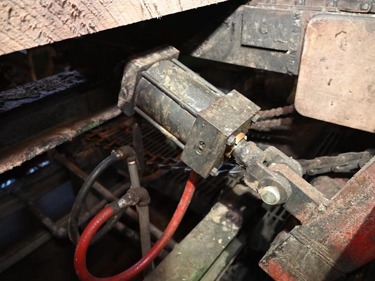 #138-•-roll-case-with-pop-up-transfers-image-39