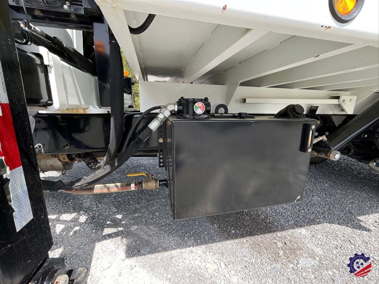 2025-kenworth-t380-image-27