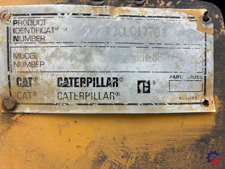1995-caterpillar-it28f-image-2