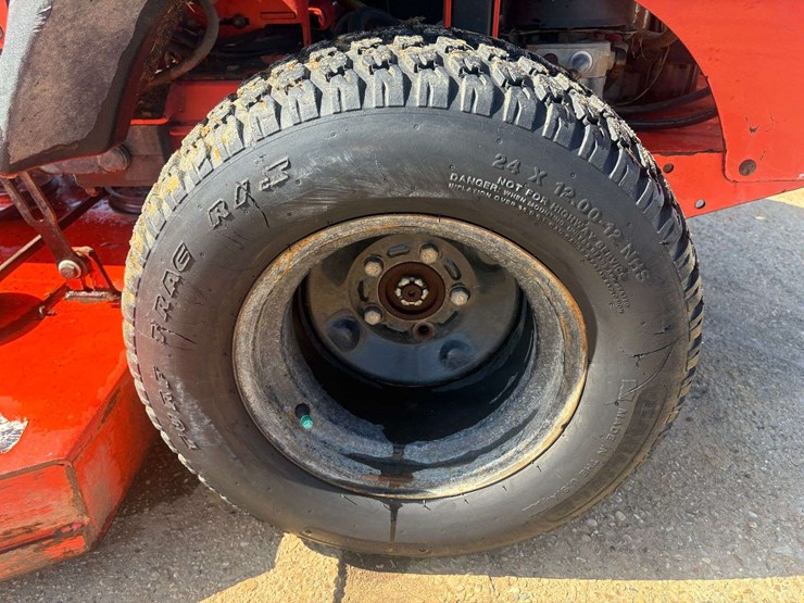 2016-badboy-outlaw-xp-61"-zero-turn-mower-(723.8-hours)-image-15