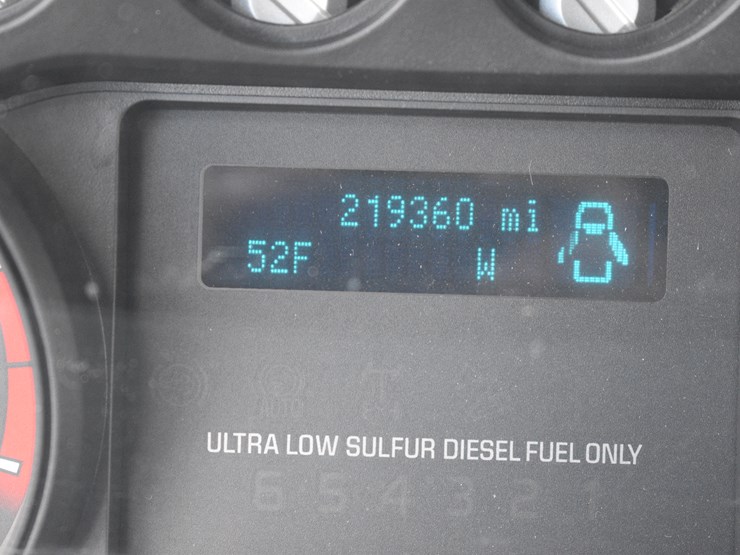 2013-ford-f250-xlt-image-31