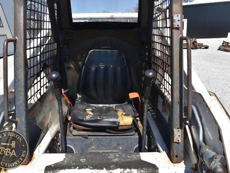 2008-bobcat-s185-image-25