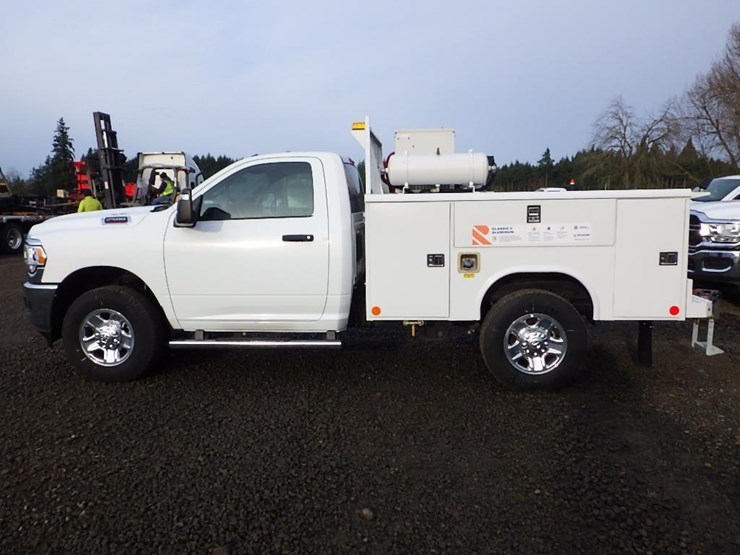 2024-dodge-ram-2500-image-8