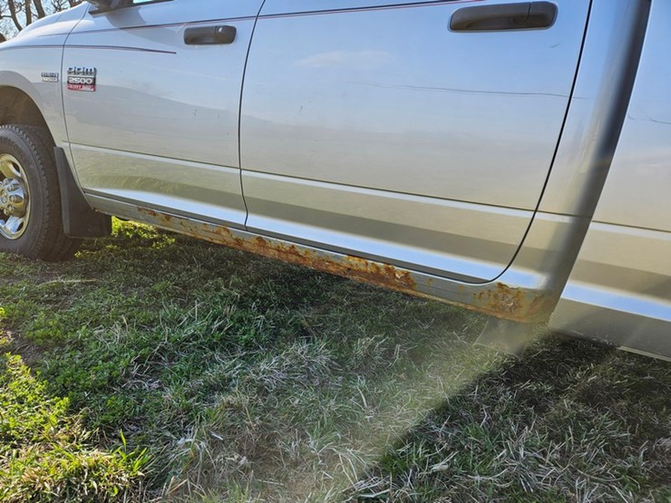 2012-dodge-ram-2500-image-15