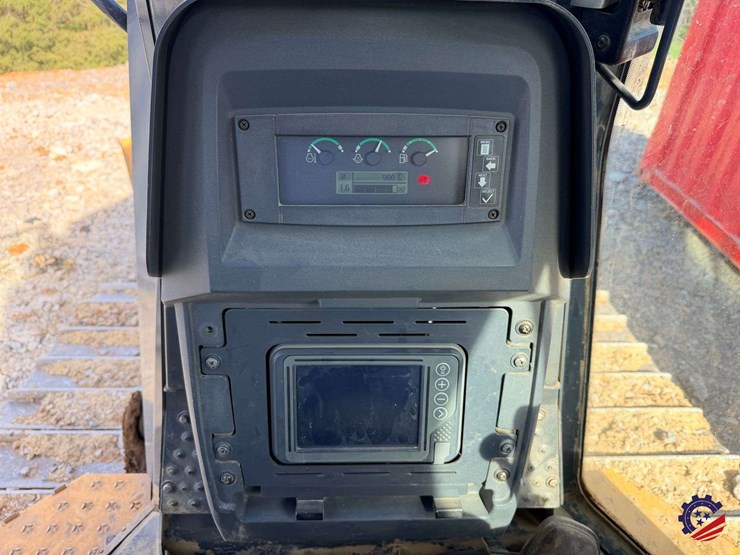 2018-deere-700k-xlt-image-39