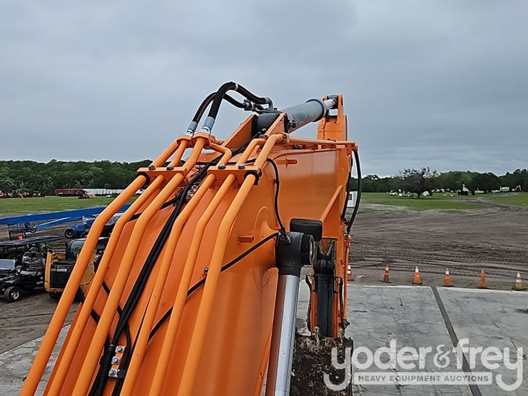 2022-doosan-dx225-lc-image-31