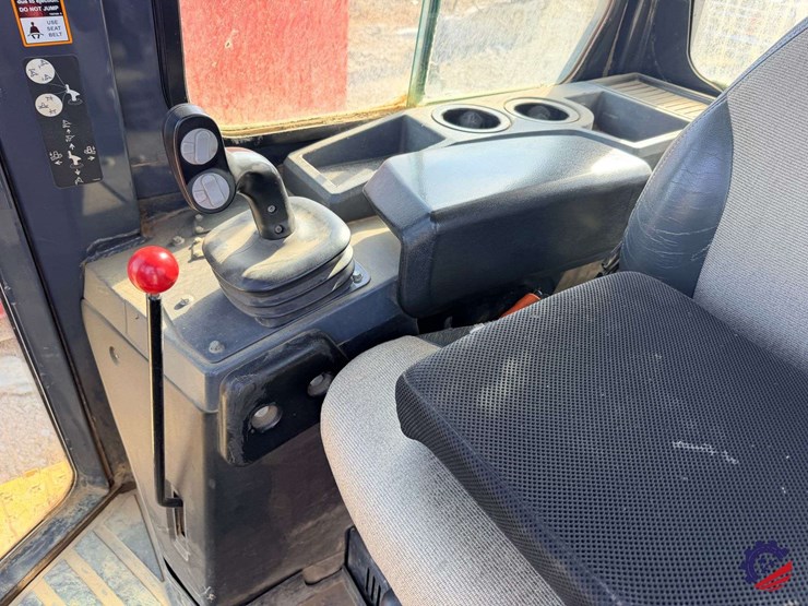 2018-deere-700k-xlt-image-34