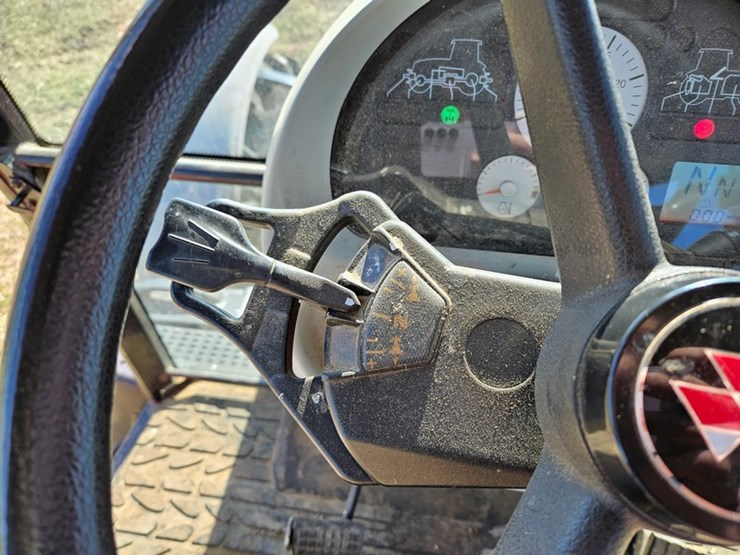 massey-ferguson-6480-image-42