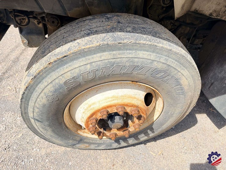 2007-international-7400-image-9