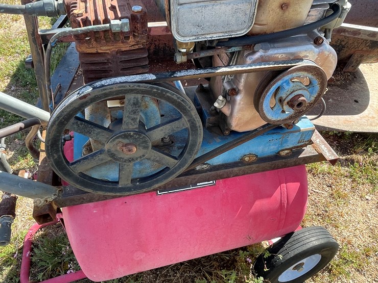 #4047-•-gas-powered-husky-air-compressor-image-11