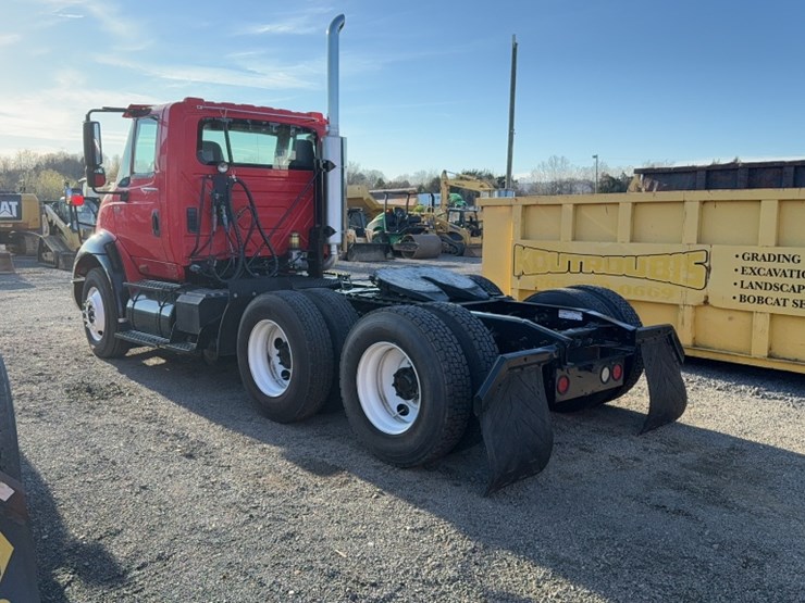 2004-international-8600-image-9