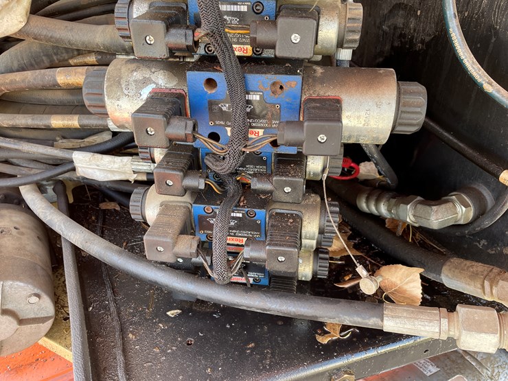 #3999-•-jlg-lift-600-aj-image-32