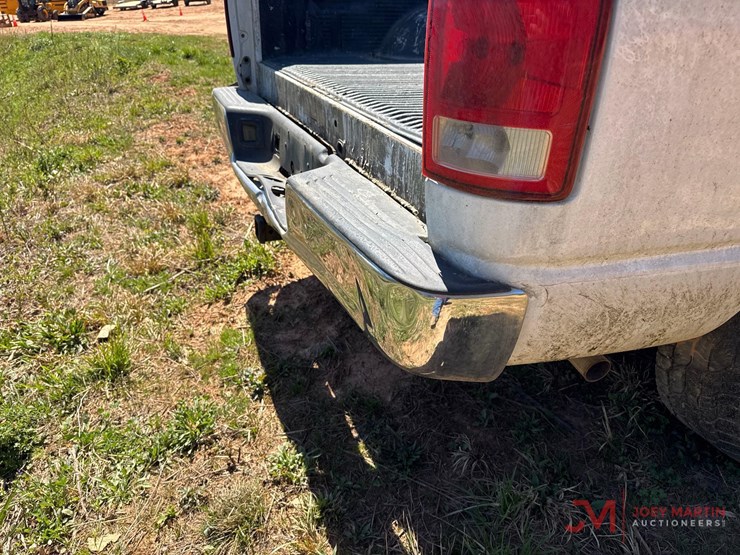 2003-dodge-1500-image-12