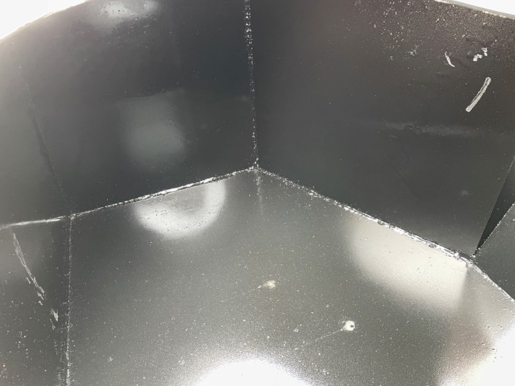 #2012-•-mini-skid-steer-concrete-bucket-attachment-image-8