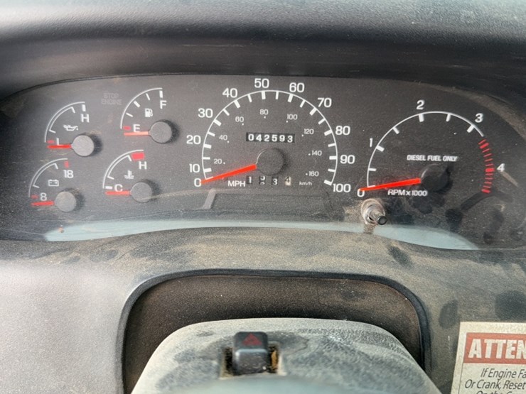 2006-ford-750-image-23