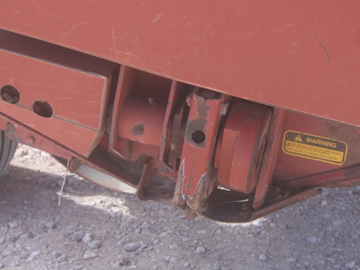 hesston-1170-image-41