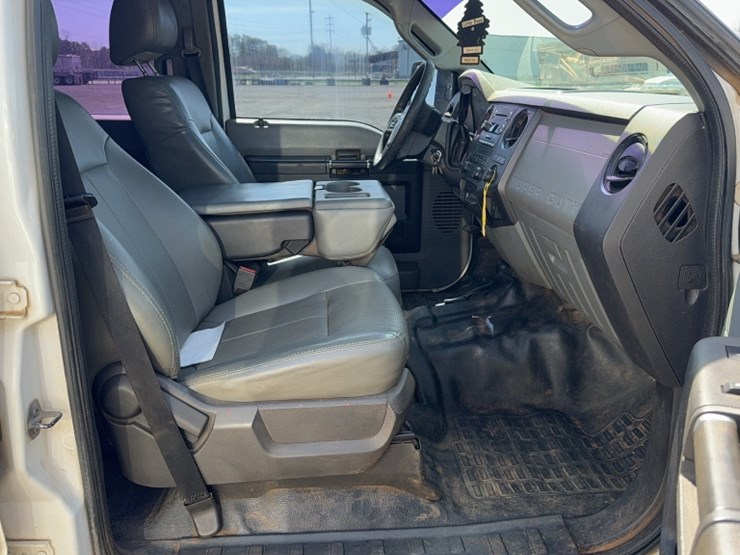 2012-ford-f350-image-8