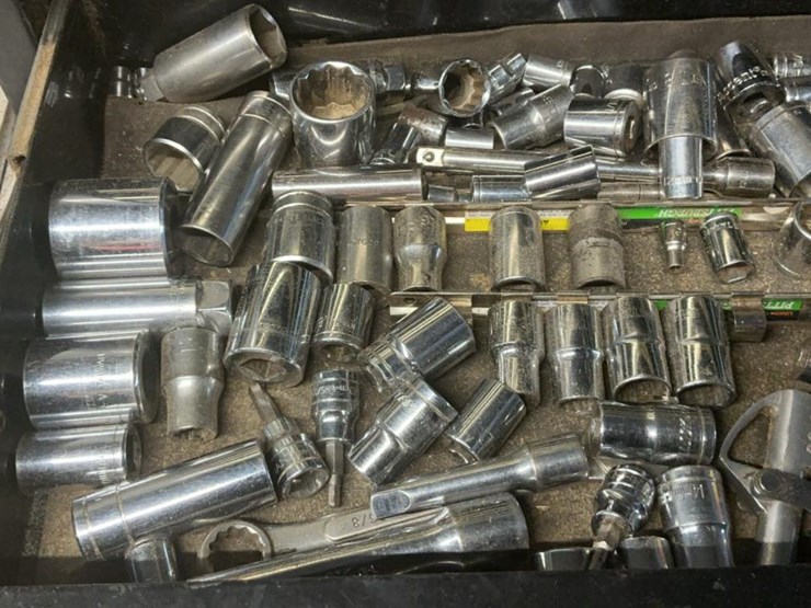 #107-•-clarke-hd-plus-tool-chest-and-contents-image-29