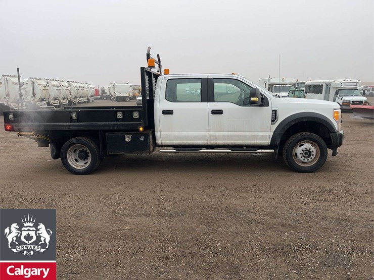 2017-ford-f550-image-8