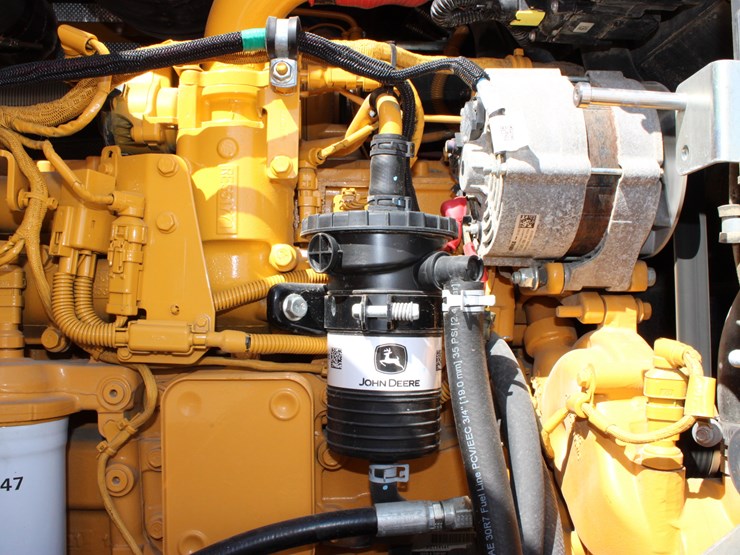 2021-deere-524p-image-61