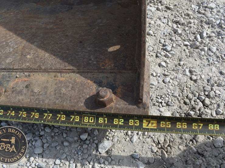 2021-deere-333g-image-18