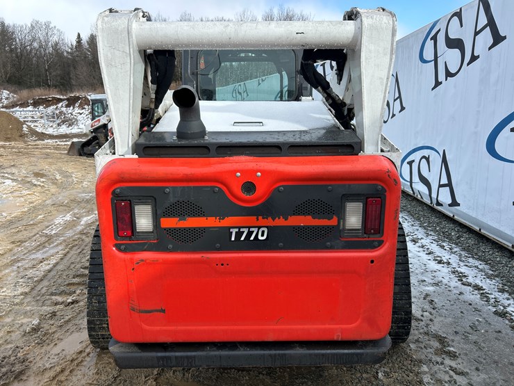 2022-bobcat-t770-image-4