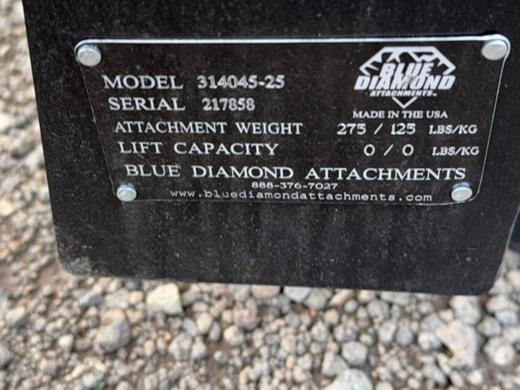 #2033-•-blue-diamond-42"-dingo-pallet-forks-image-3