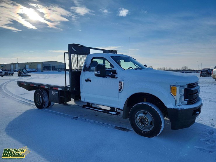 2017-ford-f350-image-2