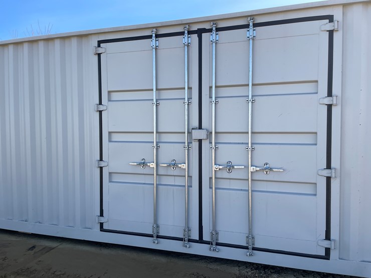 #110-•-40'-high-cube-multi-door-shipping-container-image-4