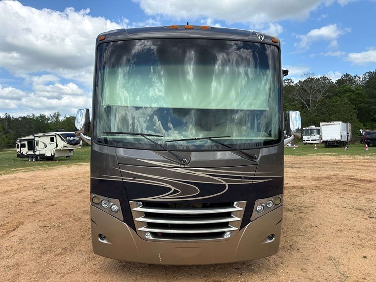 2014-ford-f-53-motorhome-image-3