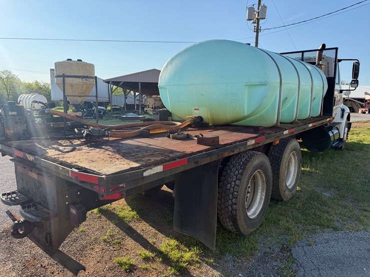 2005-case-ih-8600-image-4