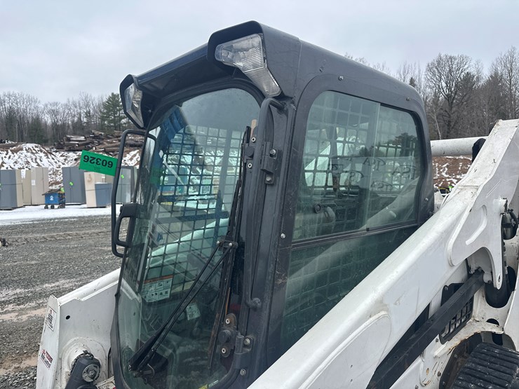 2022-bobcat-t770-image-9