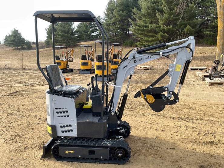 #1043-•-new-ats-d12d-mini-excavator-image-4