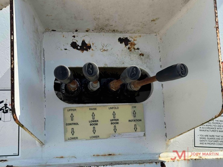 2003-ford-f750-xl-image-18