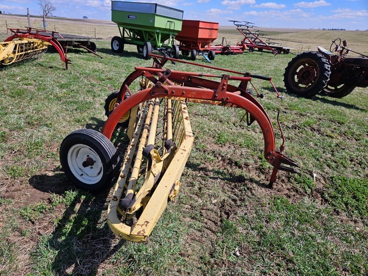 new-holland-258-image-6