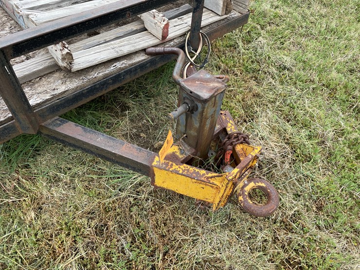 #4016-•-heavy-duty-single-axle-trailer-(no-title)-image-4