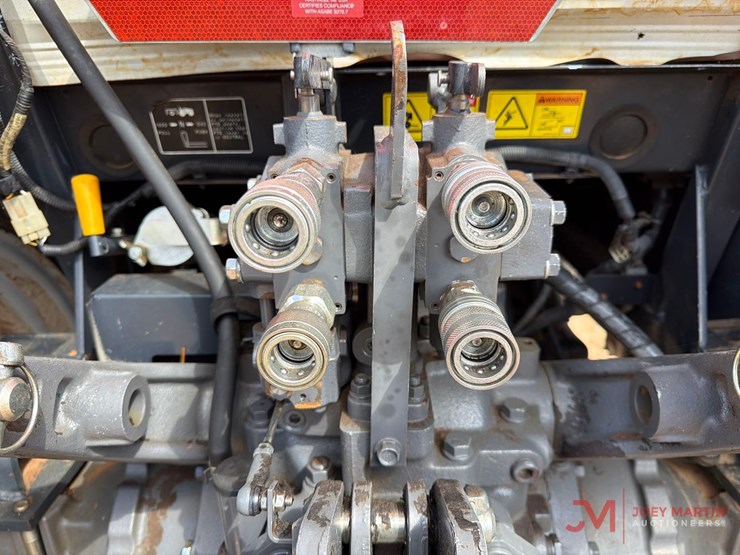 massey-ferguson-4610-image-9