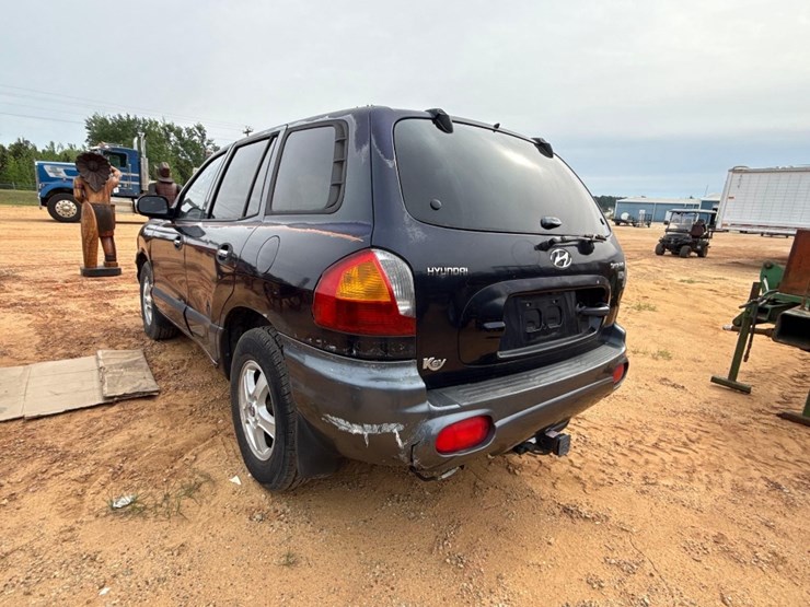 2004-hyundai-santa-fe-image-3