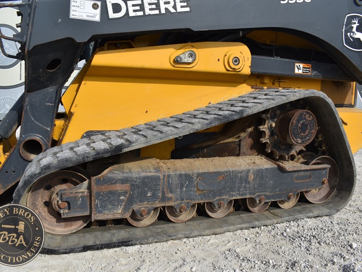 2021-deere-333g-image-19