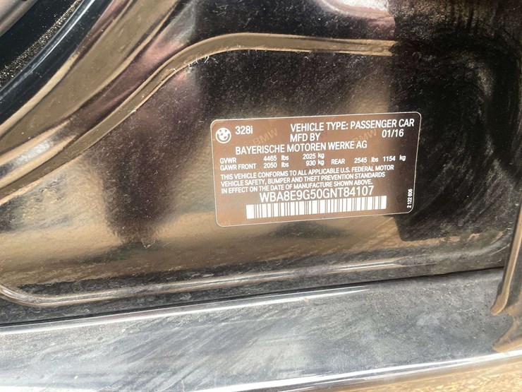 2016-bmw-328i-4-door-sedan-(112,946-miles)-image-27