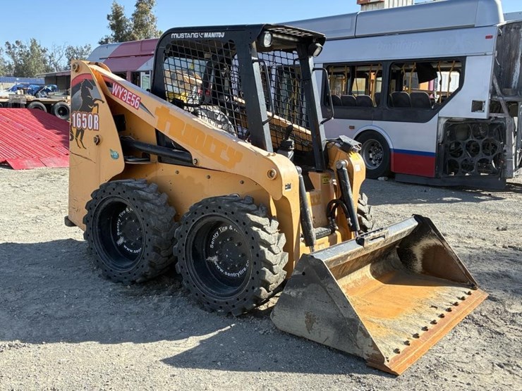2019-mustang-1650r-image-2