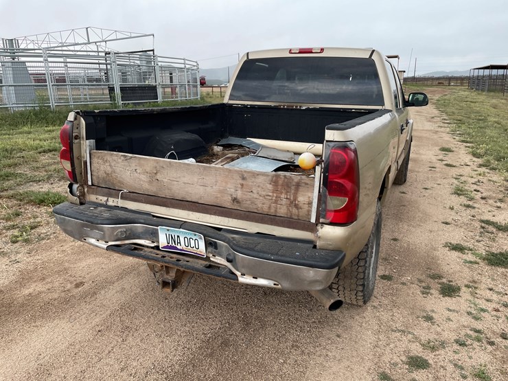 #4006-•-2005-chevy-crew-cab-truck-(az-title)-image-12