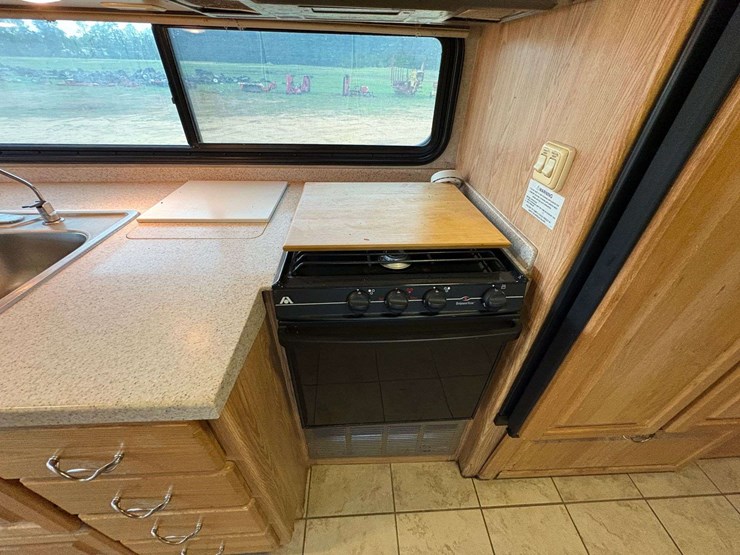 2007-freightliner-alfa-diesel-pusher-motorhome-(37,286-miles)-image-30
