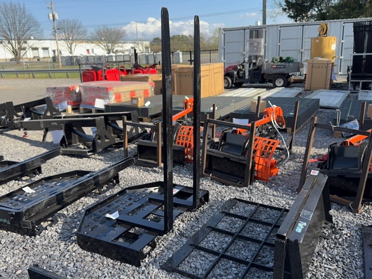 #6056-•-future-48"-skid-steer-pallet-forks-image-3