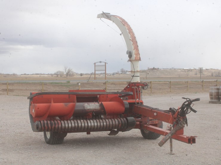 international-830-image-4