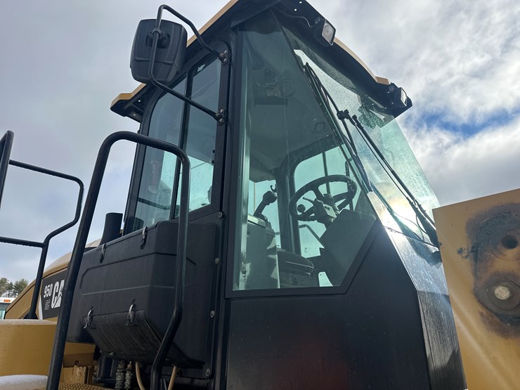 caterpillar-950gc-image-16